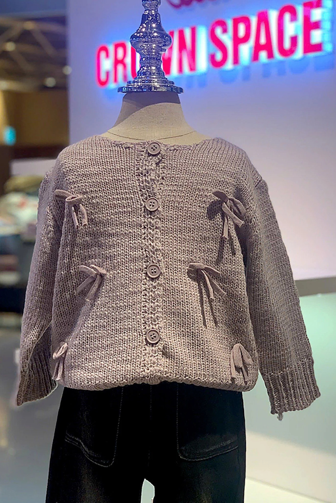Áo Cardigan Khoác Len Bé Gái Màu Tím/Màu Be Thời Trang Cao Cấp Thiết Kế Độc Quyền Crown Space CKGL6441701 Phong Cách Tiểu Thư Sang Chảnh Dịu Dàng Cho Bé Đi Học Đi Chơi (19kg - 33kg)