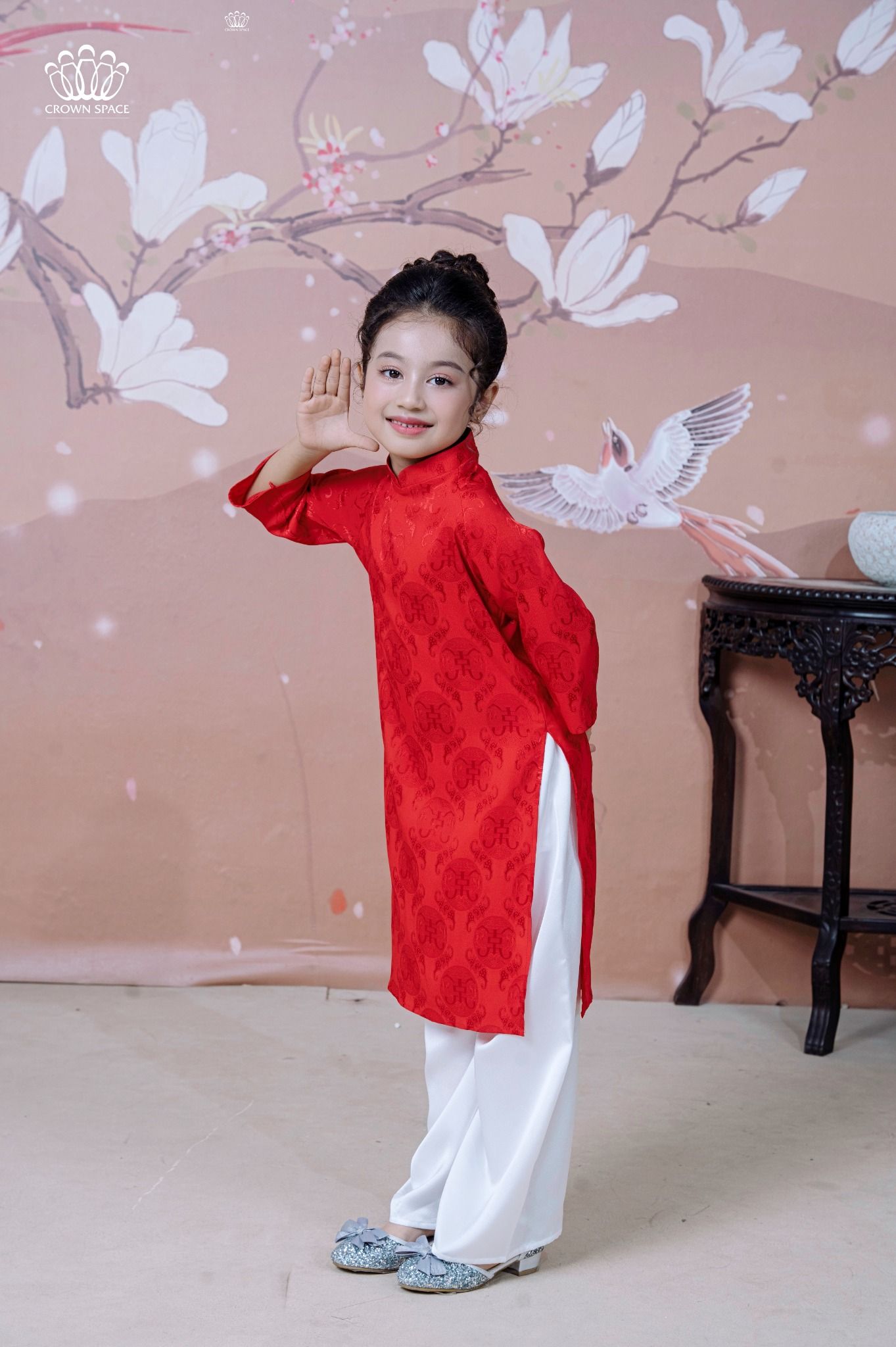 Áo Dài Lụa Tơ Tằm Bé Gái Cao Cấp, Cách Tân, Sang Trọng | Crown Space CKGS9941901