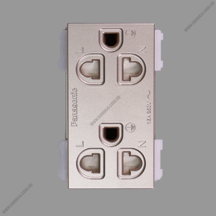 Ổ cắm đôi cắm nhanh/bắt vít Wide Series Panasonic