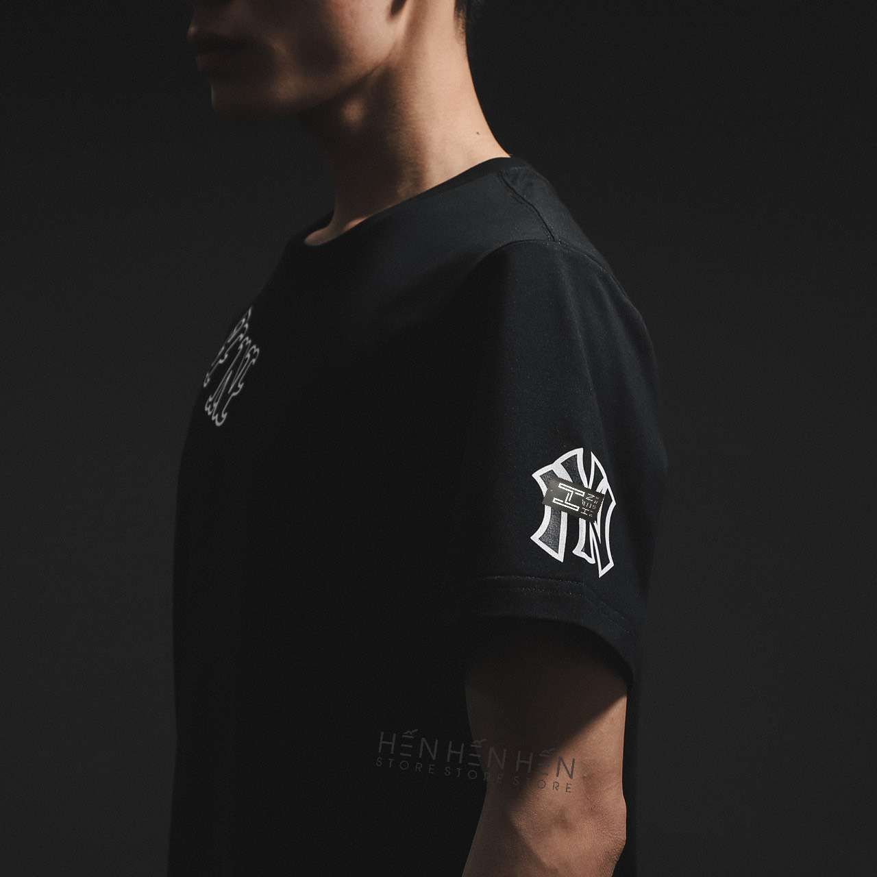 Áo thun M.L.B chữ 2M