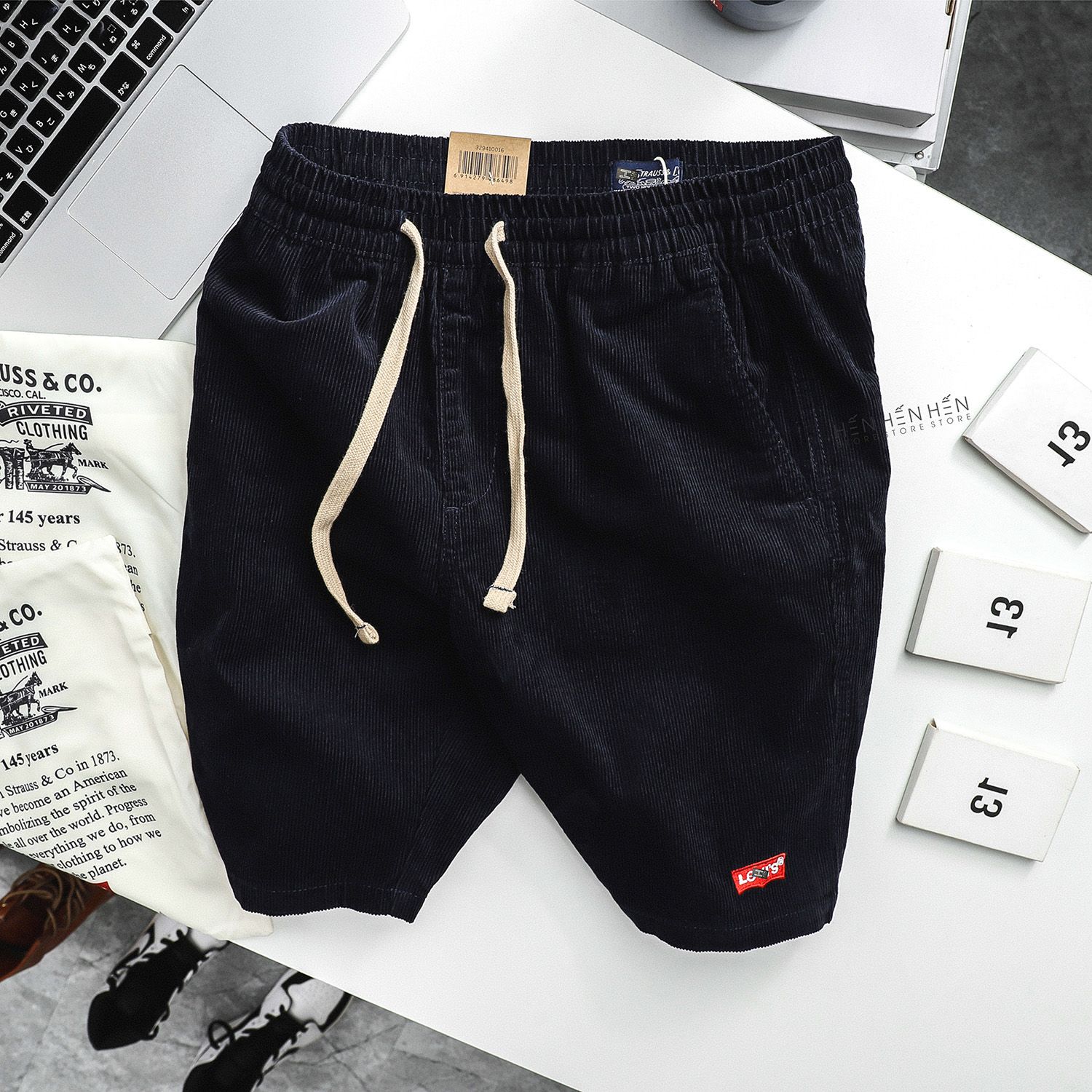 Quần short Levi.s nhung 6M