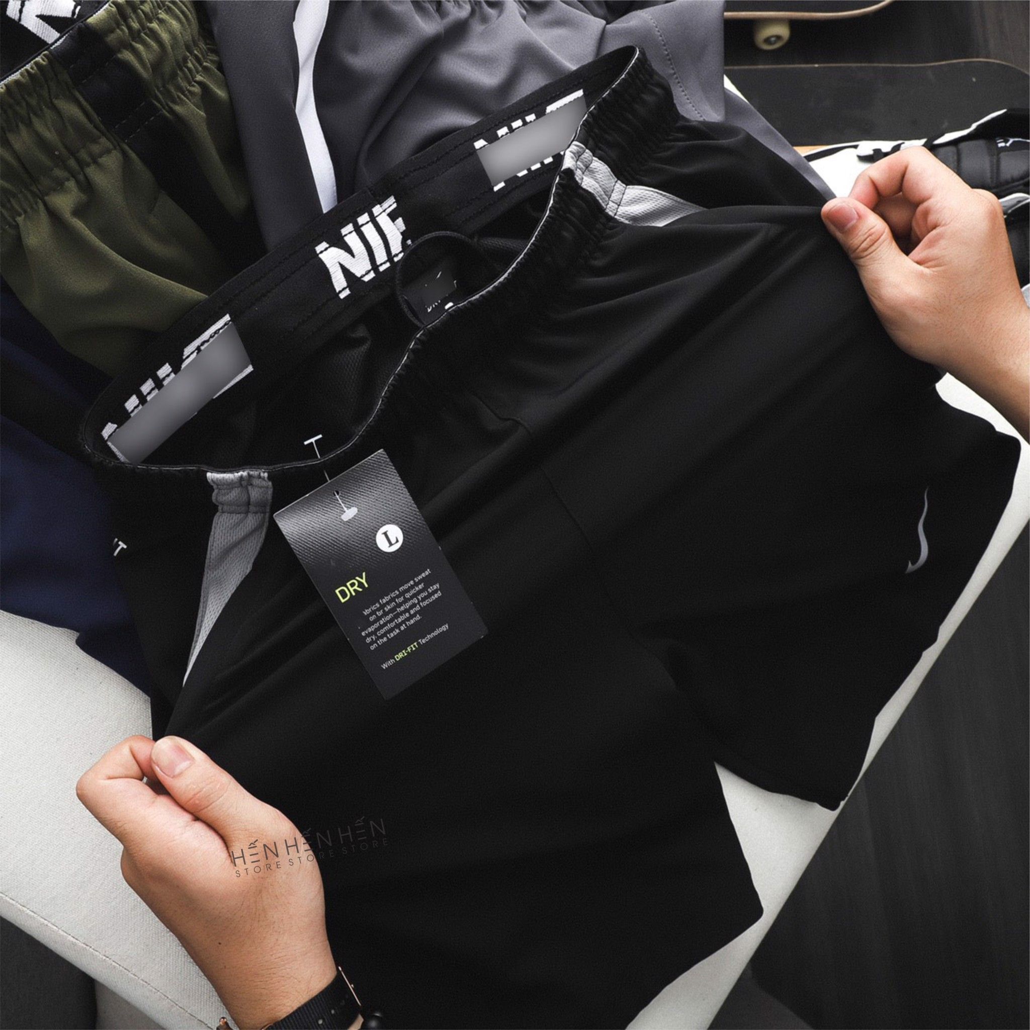Quần short Ni.ke viền 4M