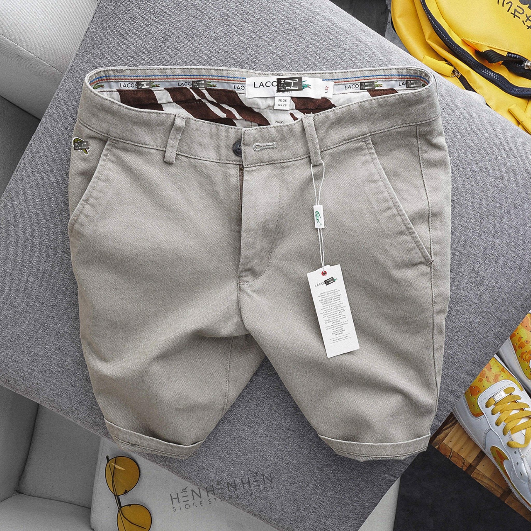 Quần short kaki Lacost.e 6M