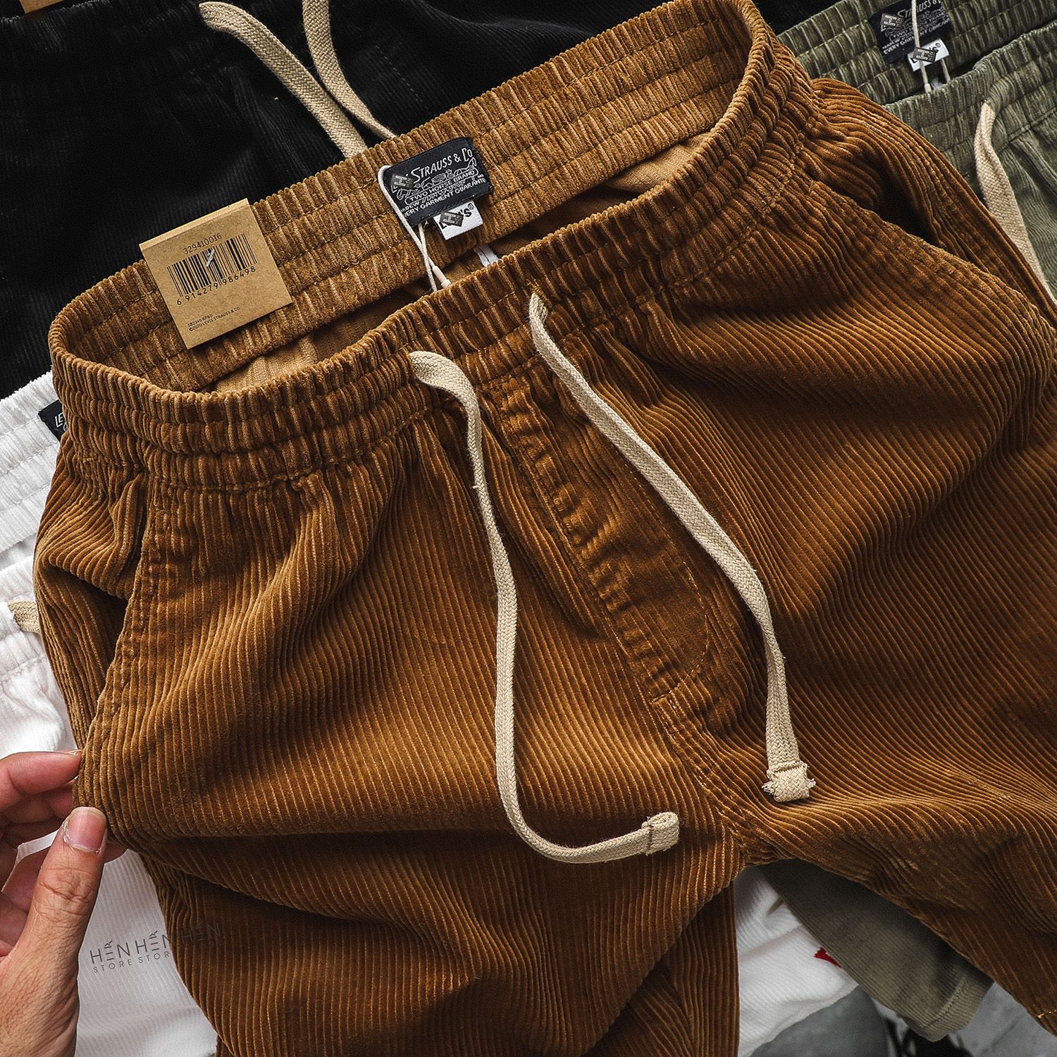 Quần short Levi.s nhung 6M