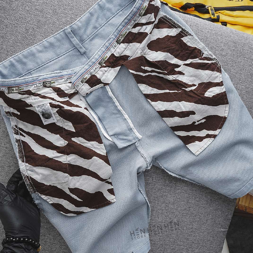 Quần short kaki Lacost.e 6M