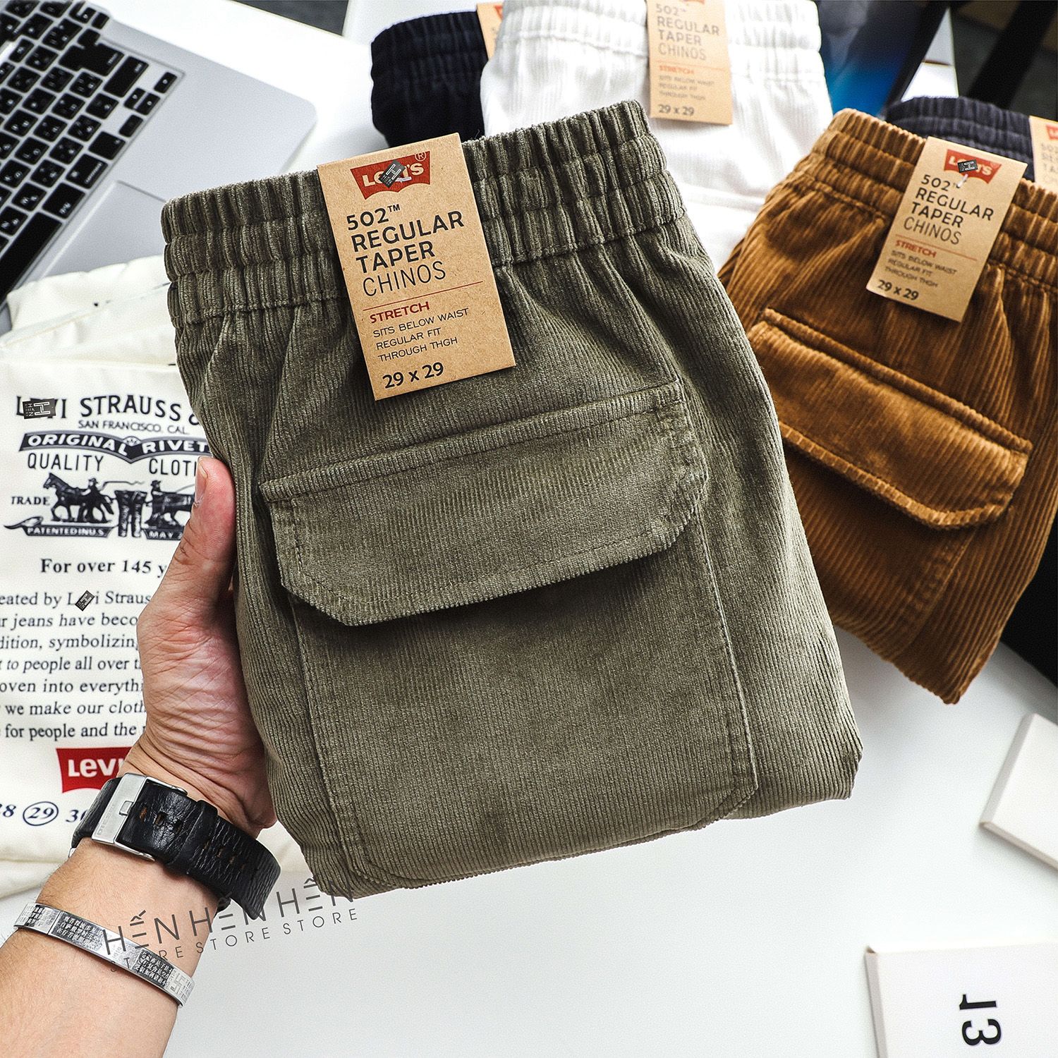 Quần short Levi.s nhung 6M