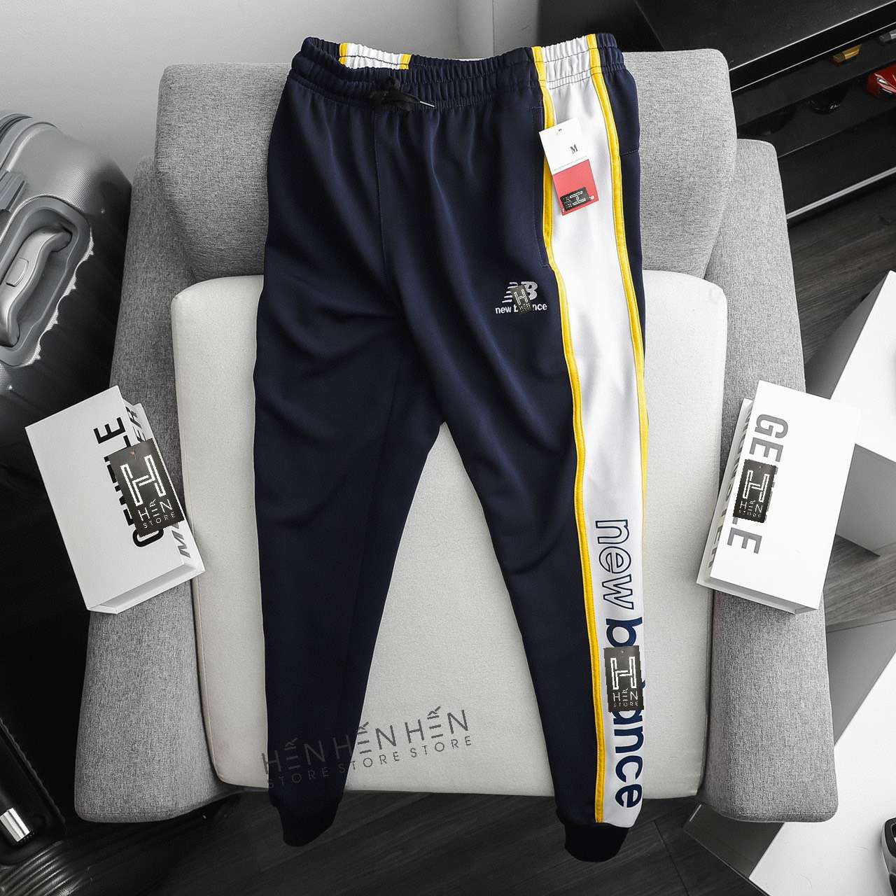 Quần jogger New.Balance sọc 3M