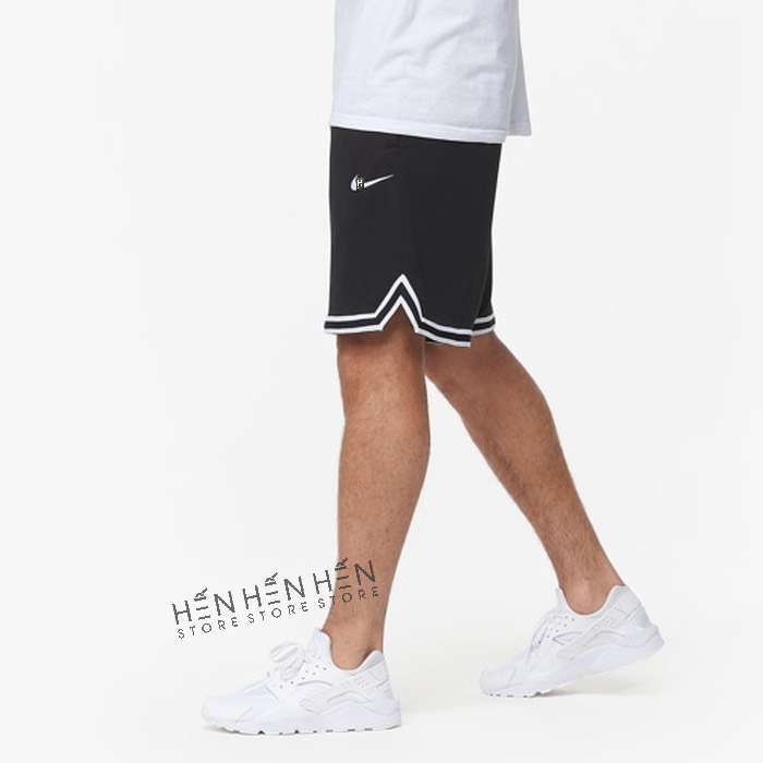 Quần short NI.ke viền lai 2M