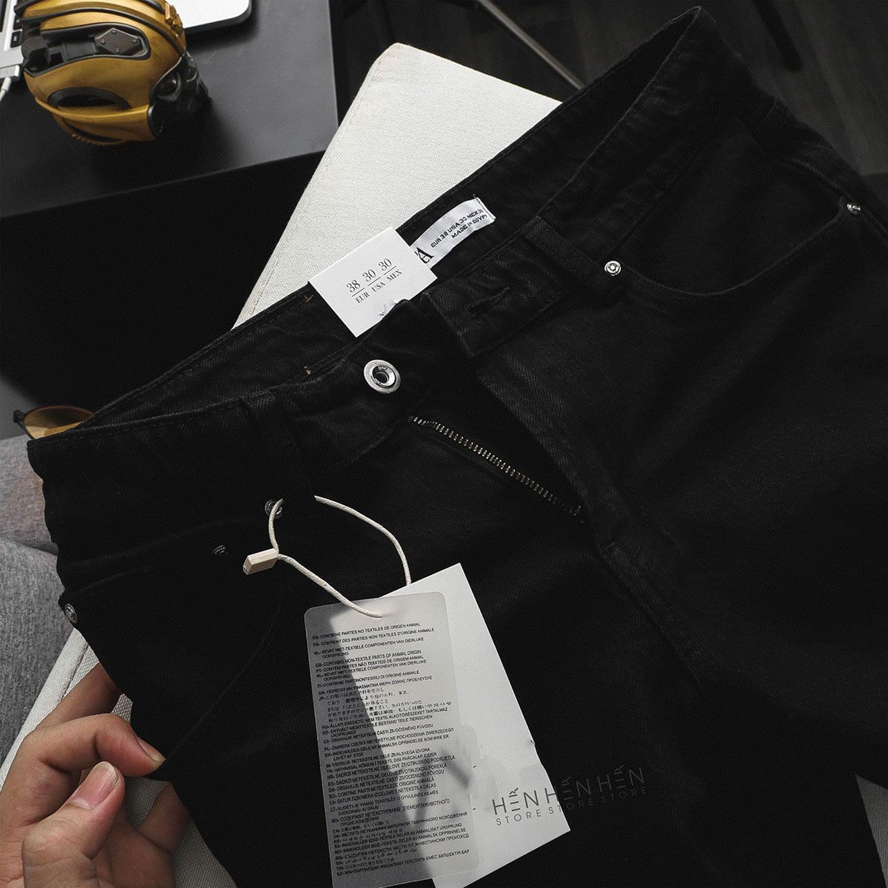 Quần short jean Za..ra đen