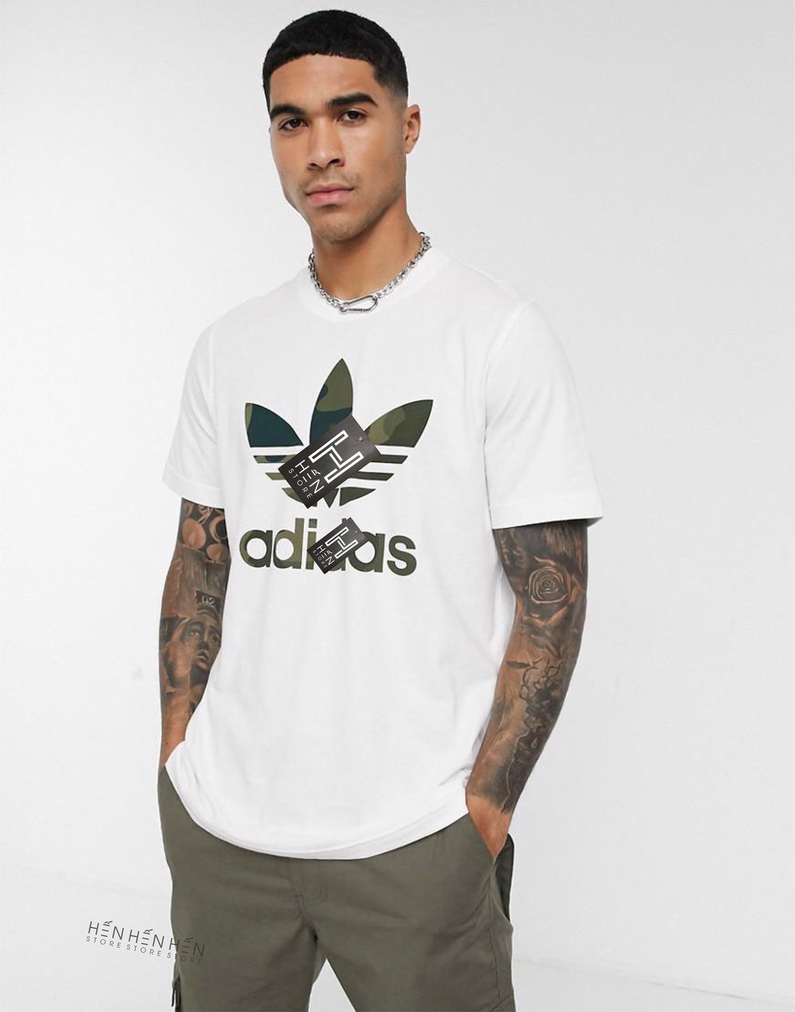 Áo thun Adi.das logo camo 2M