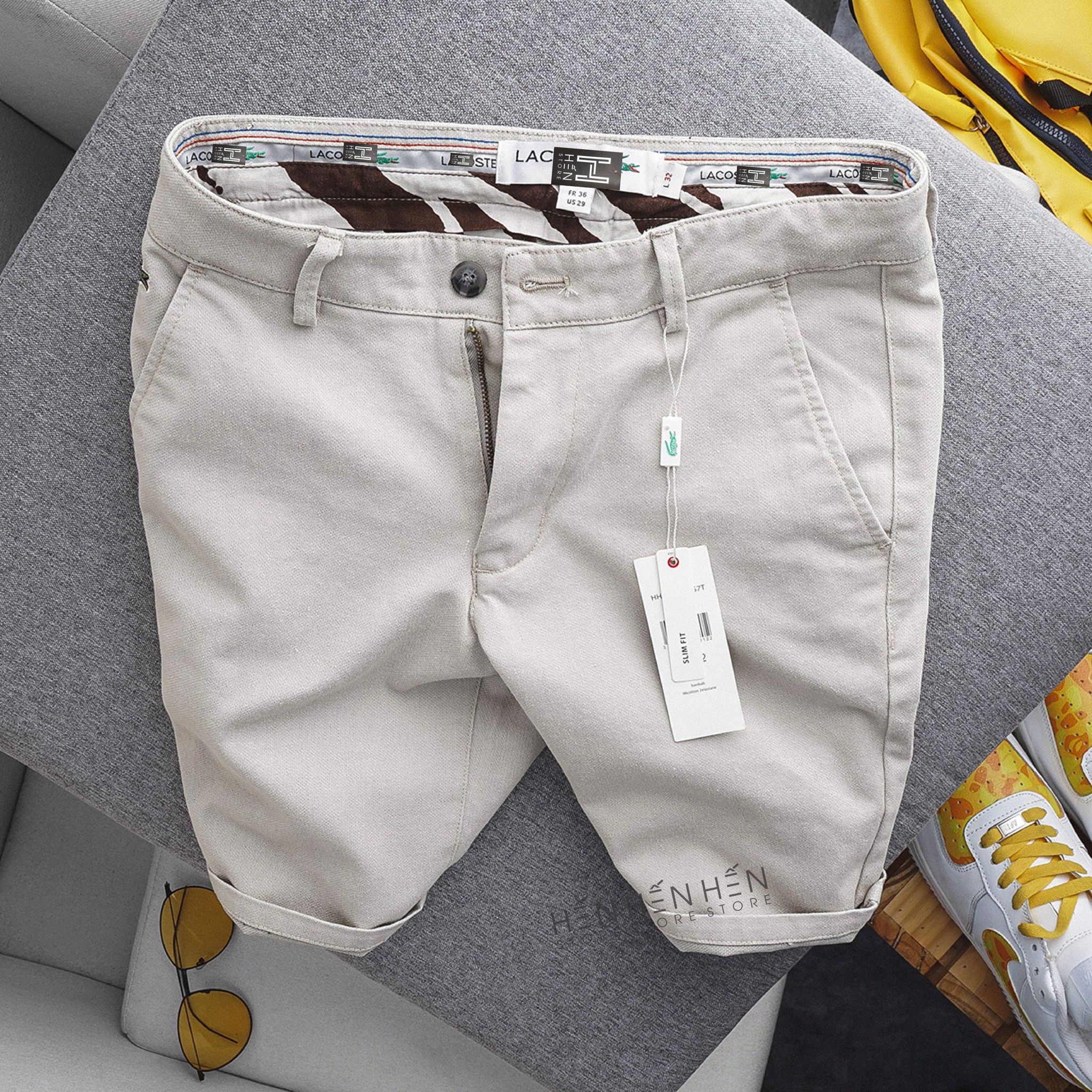 Quần short kaki Lacost.e 6M