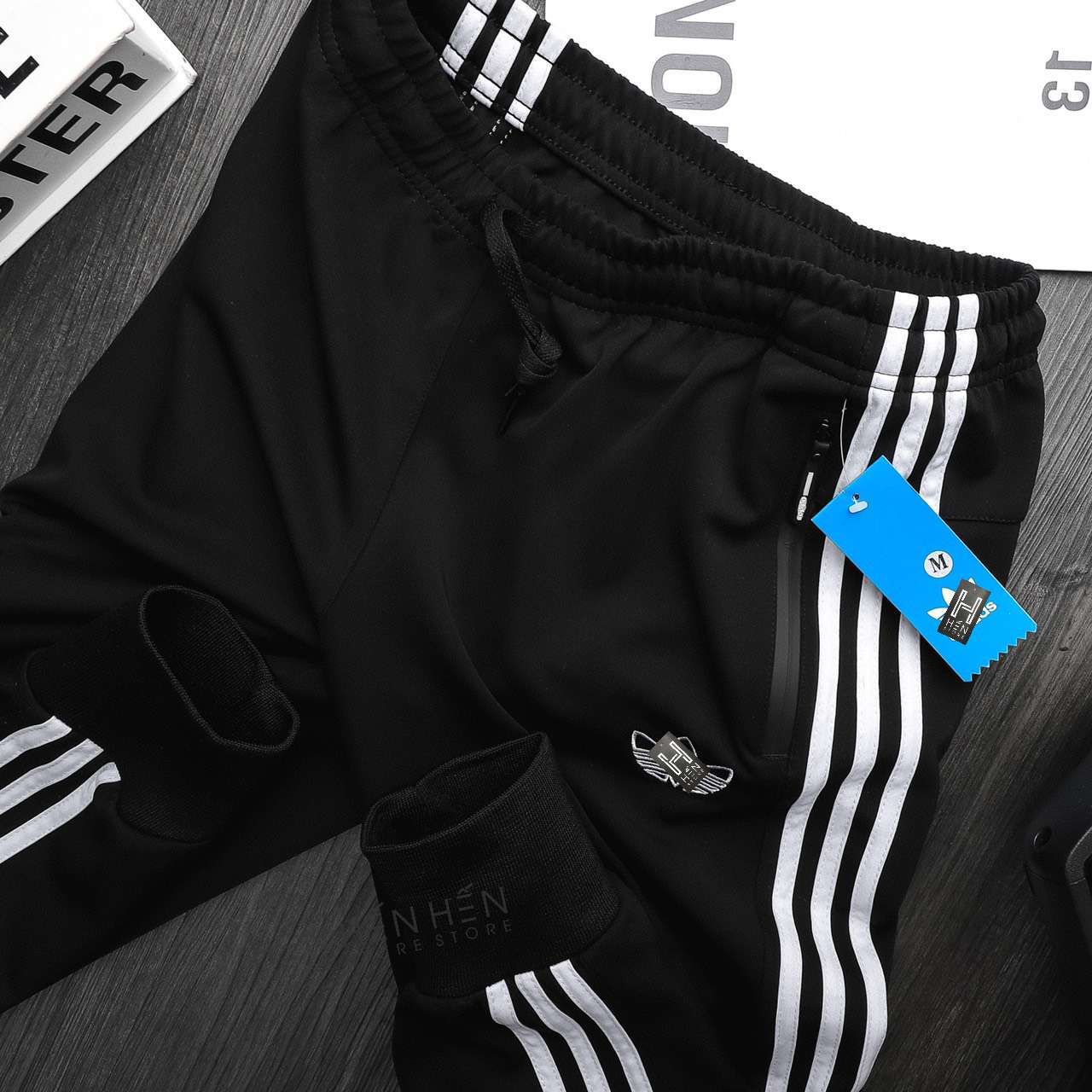 Quần jogger A.didas thun sọc ba lá 2M