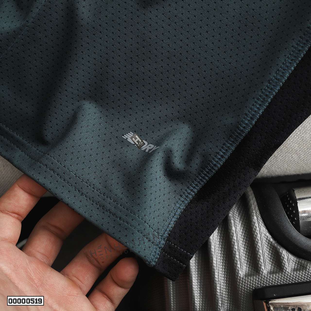 Áo thun NB lỗ kim 2M