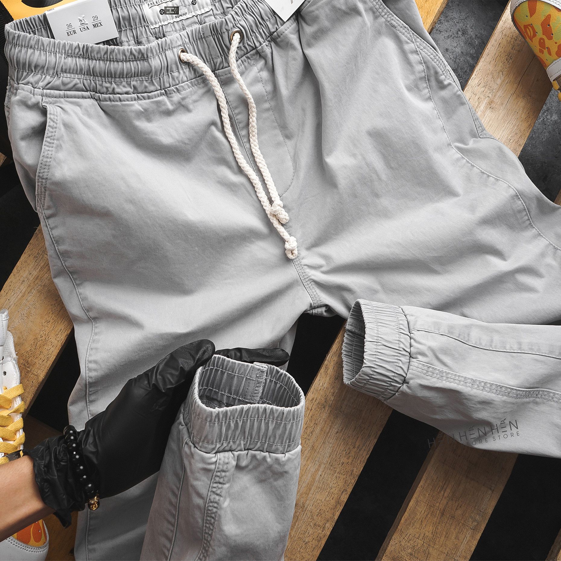 Quần jogger kaki Zar.a 4M new