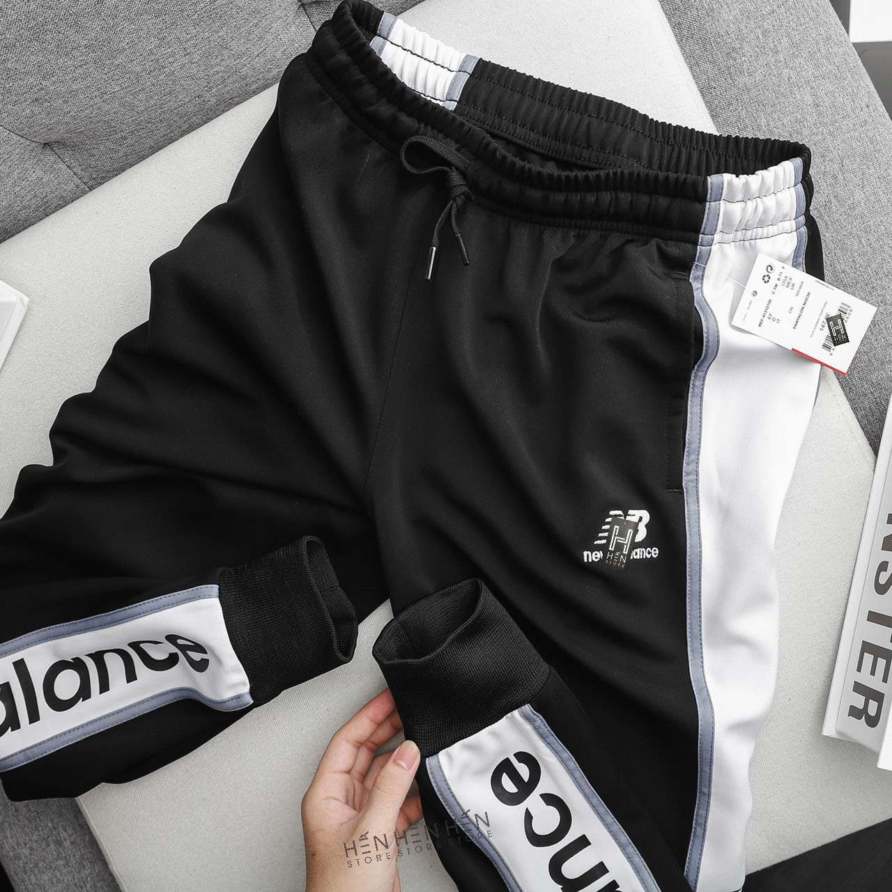 Quần jogger New.Balance sọc 3M