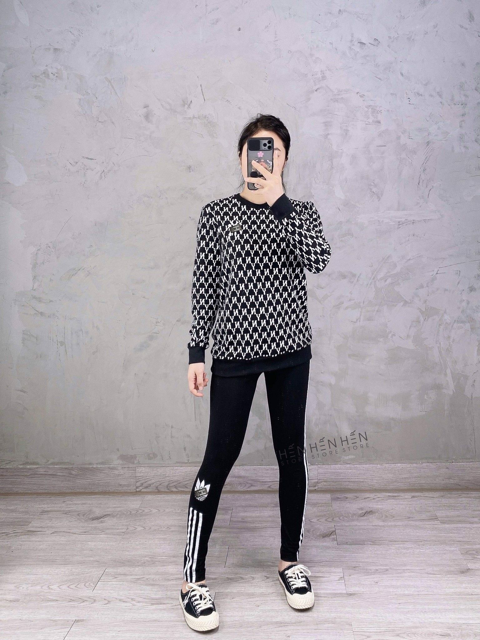 Áo nỉ ML.B chữ trắng