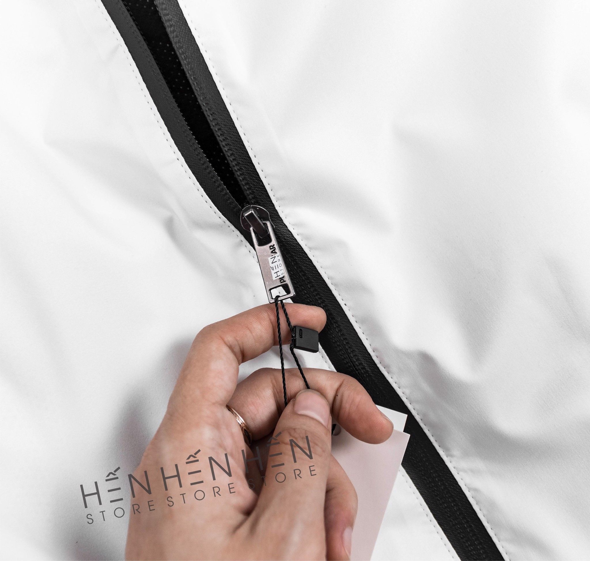 Áo Khoác Gió PB 2M (HẾT HÀNG )