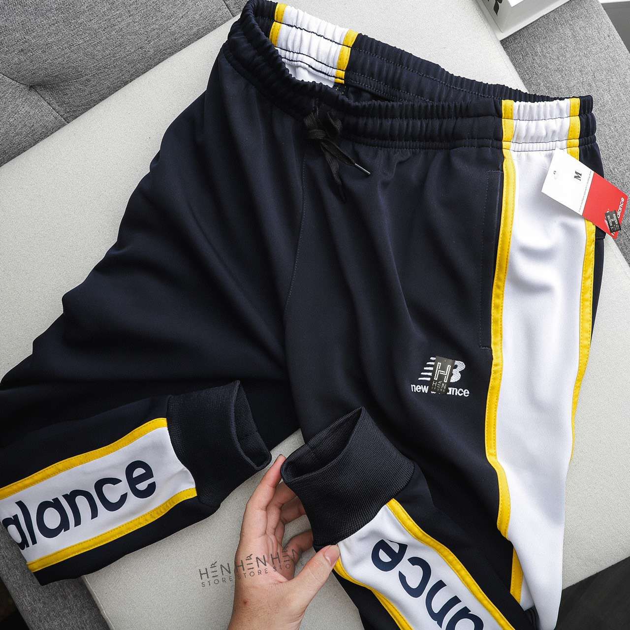 Quần jogger New.Balance sọc 3M