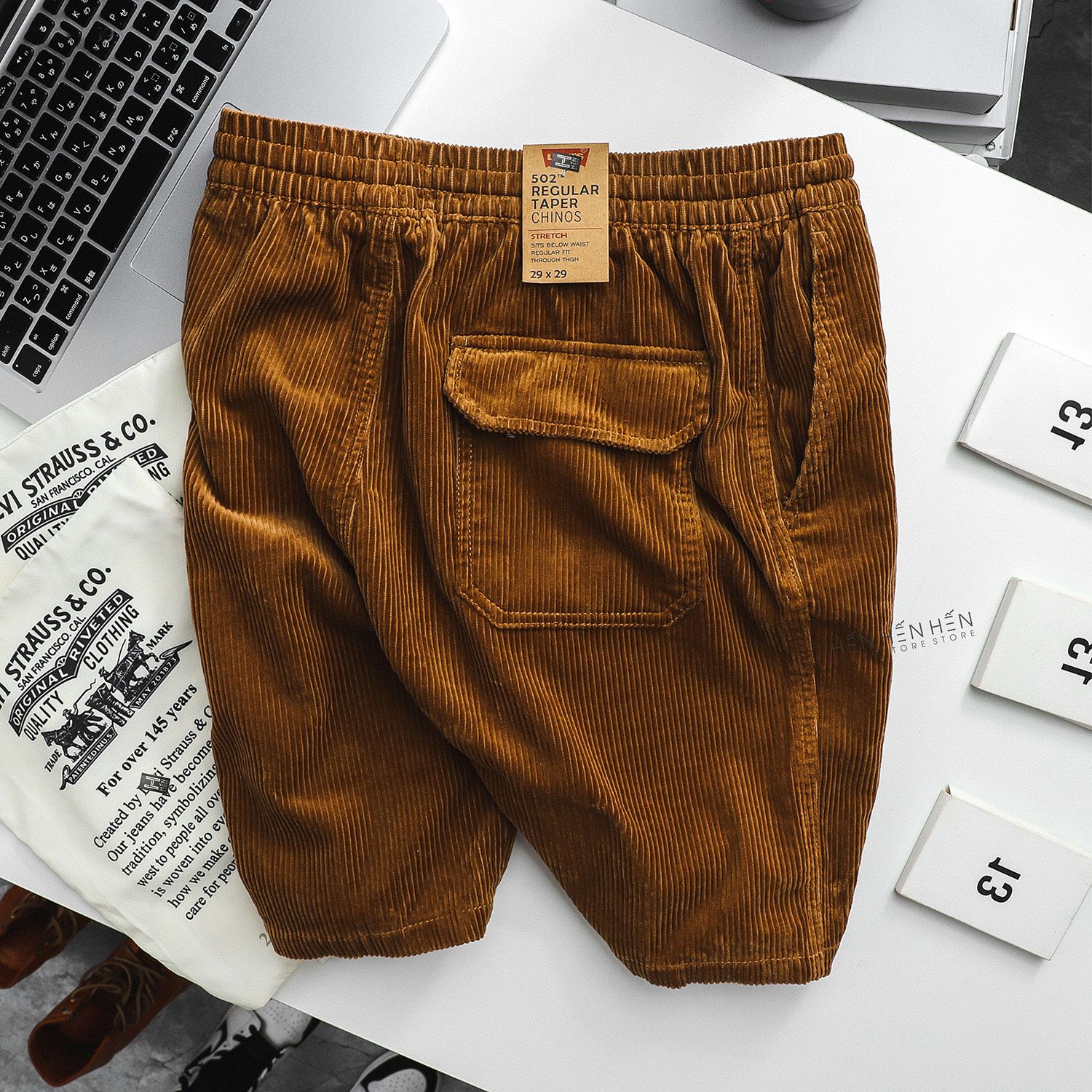 Quần short Levi.s nhung 6M