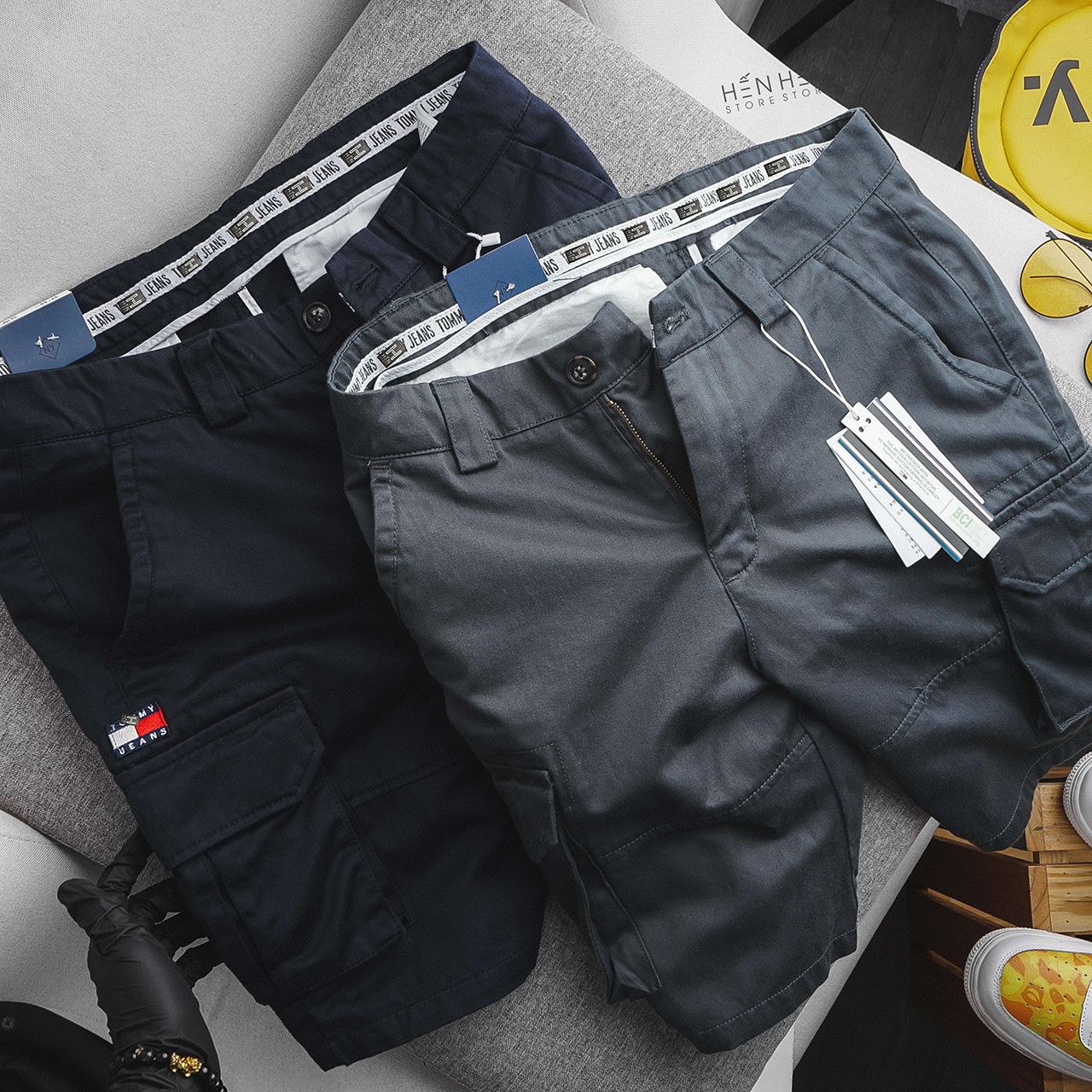 Quần short kaki túi hộp Tom.my 6M