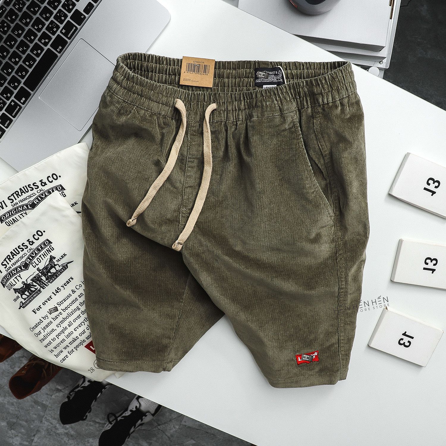 Quần short Levi.s nhung 6M