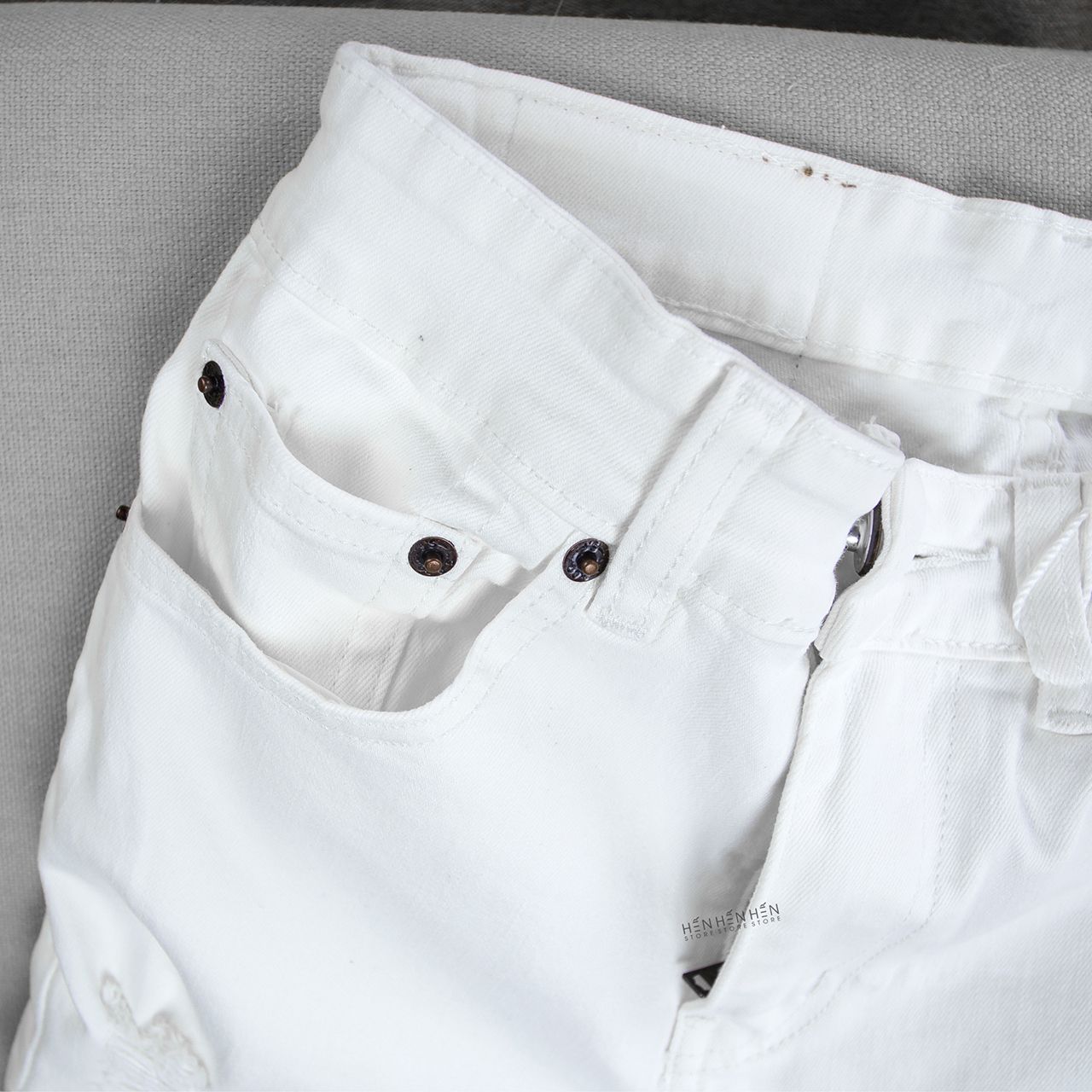 Quần short jean LV (RT)