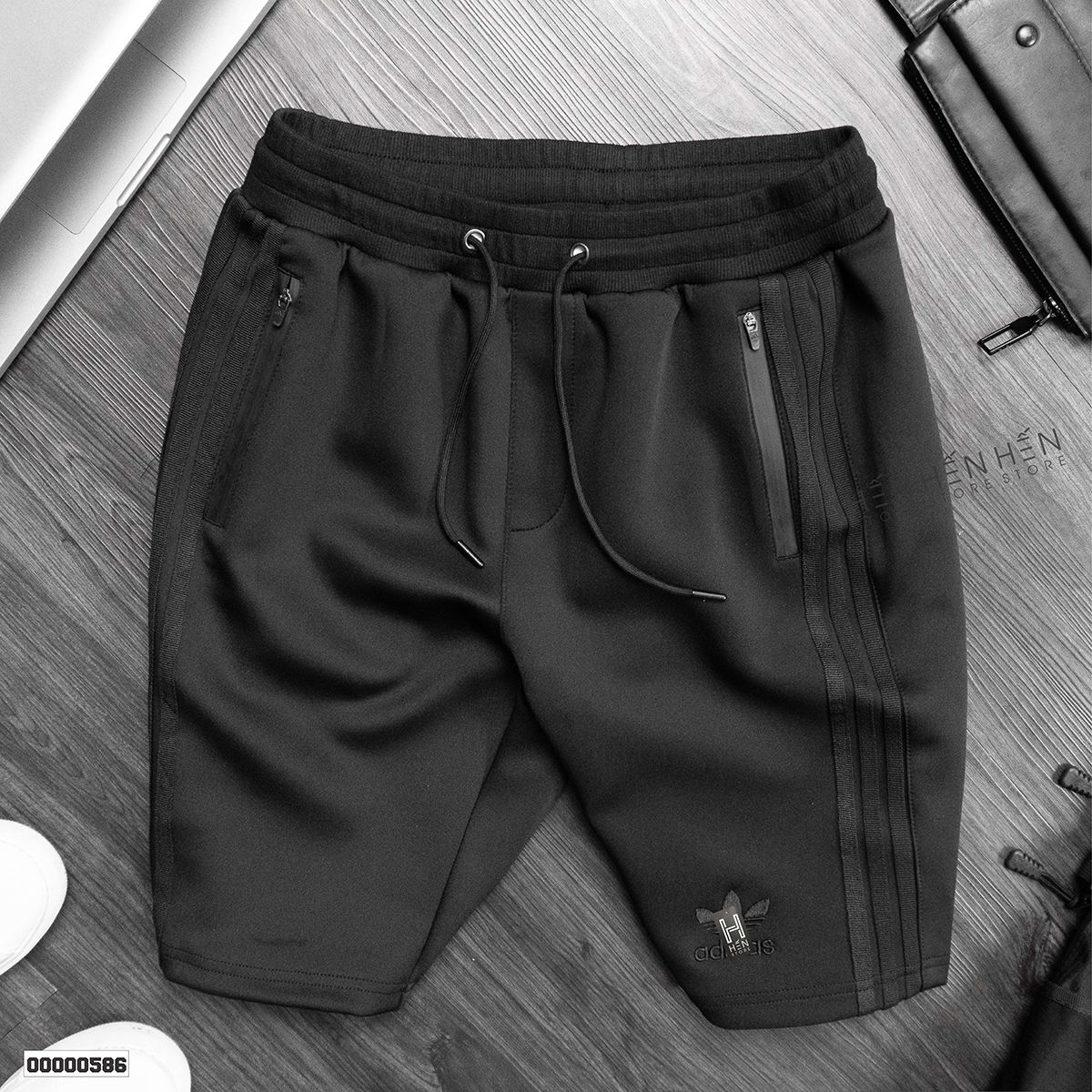 Quần short thun AD 3 sọc 2M