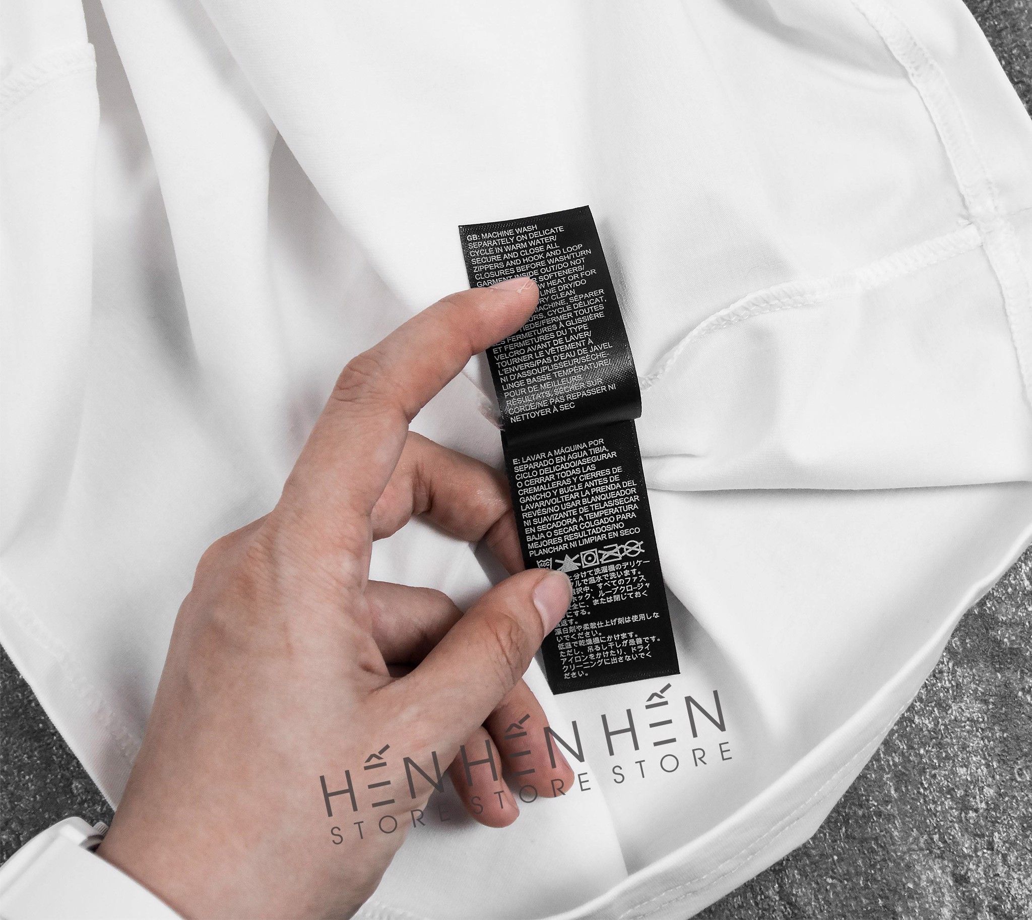 Áo Thun NY Viền Cổ