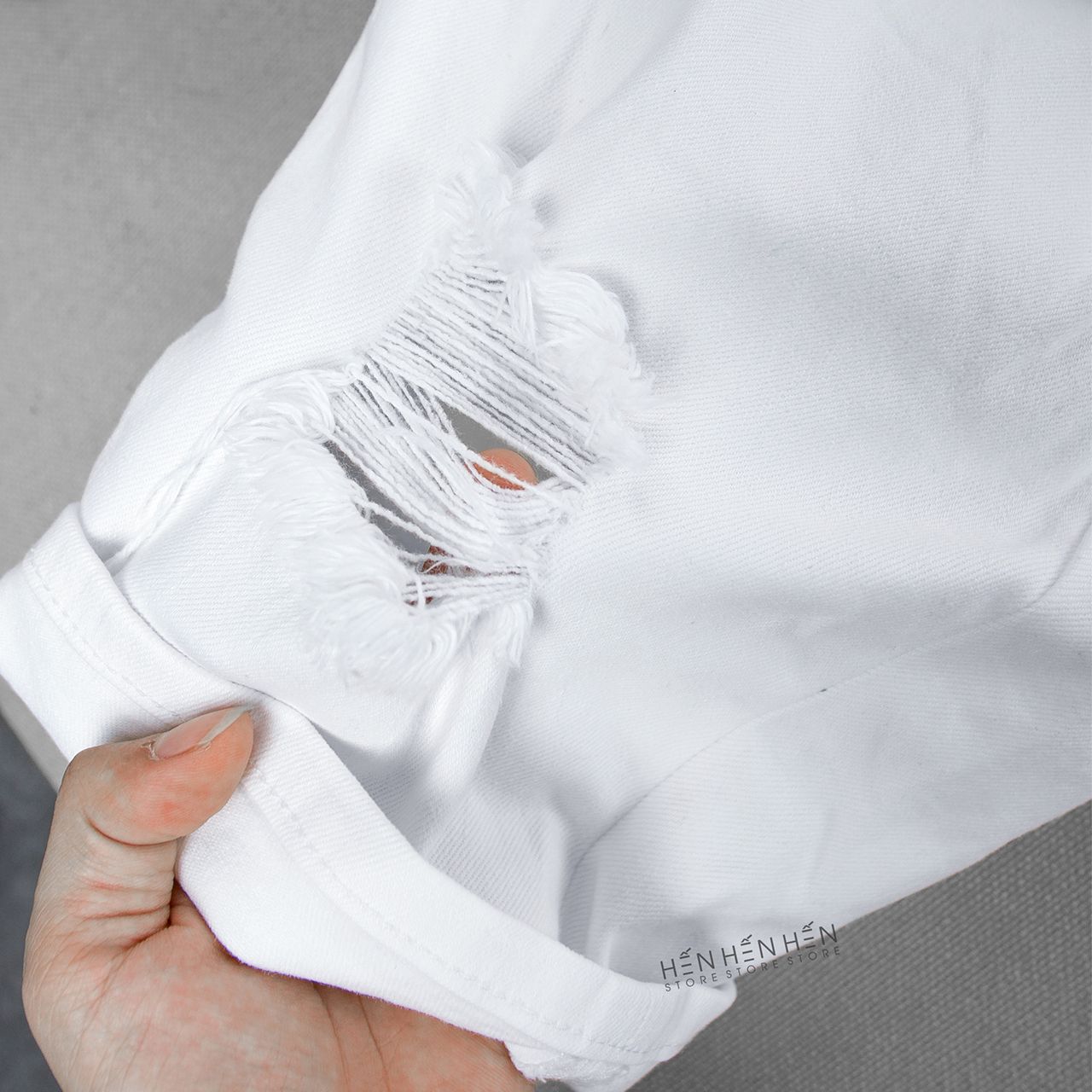 Quần short jean LV (RT)