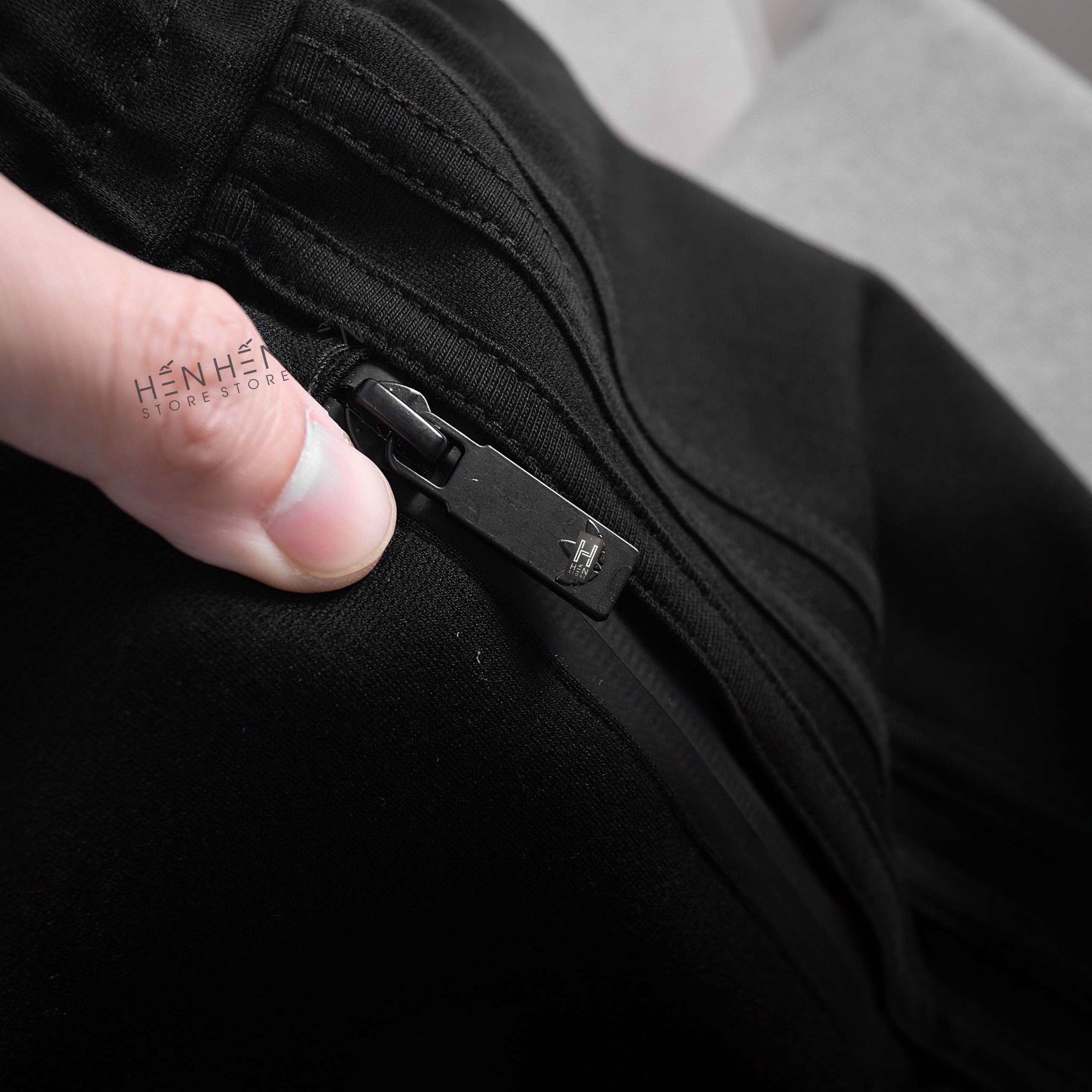 Quần jogger thun AD viền lá 2M