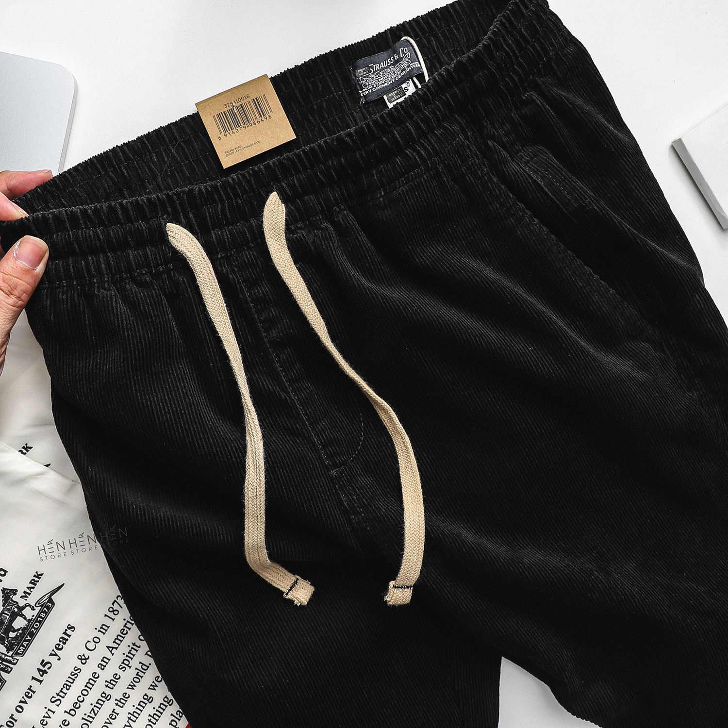 Quần short Levi.s nhung 6M