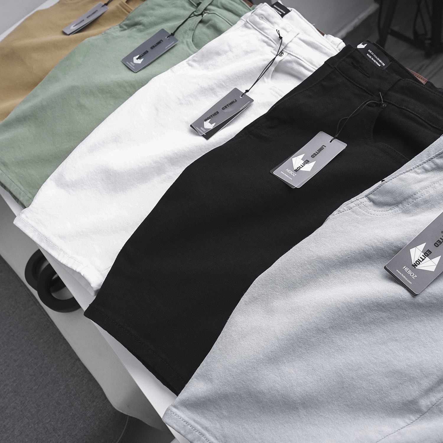 Quần short jean Heboz 5M