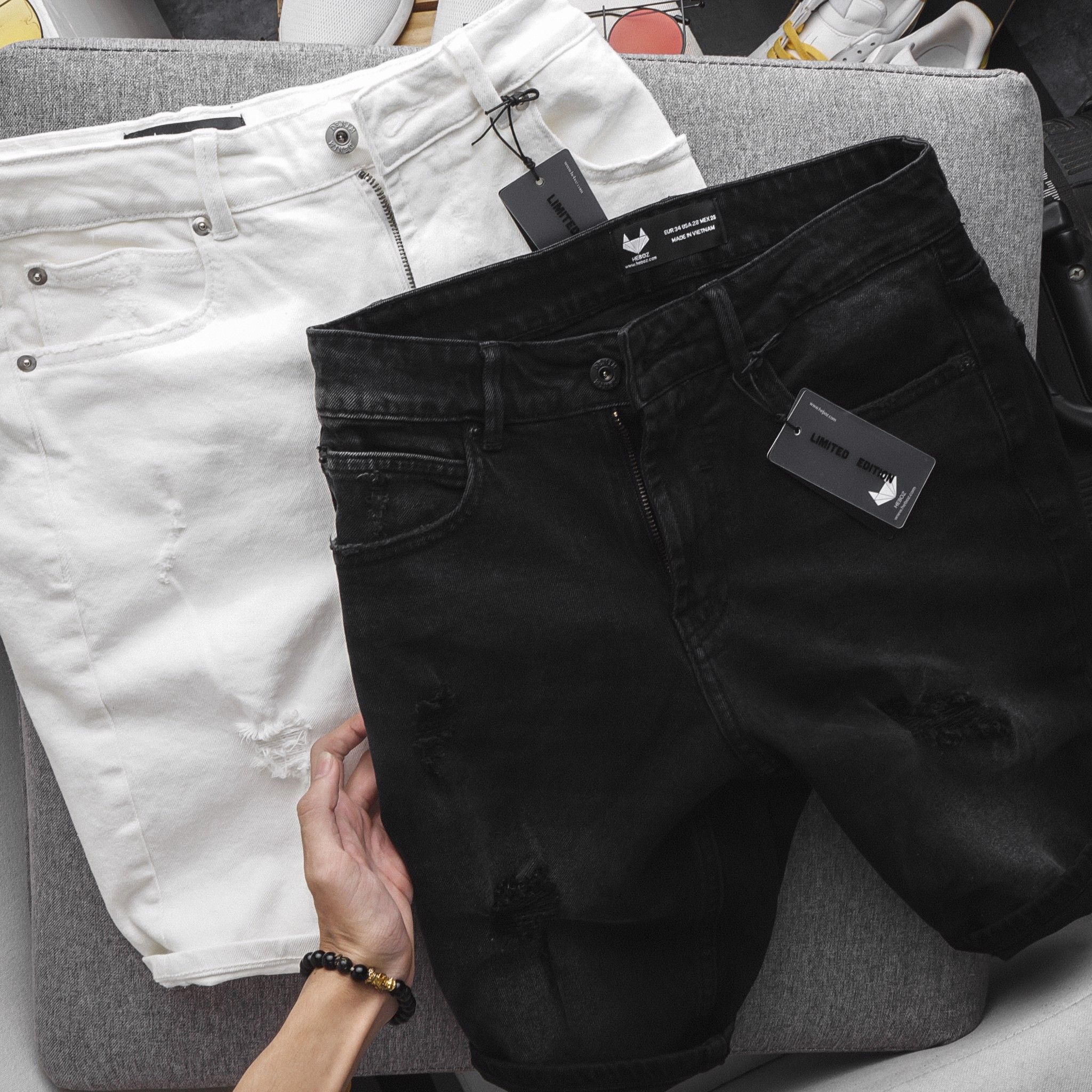 Quần short jean Heboz 4M rách
