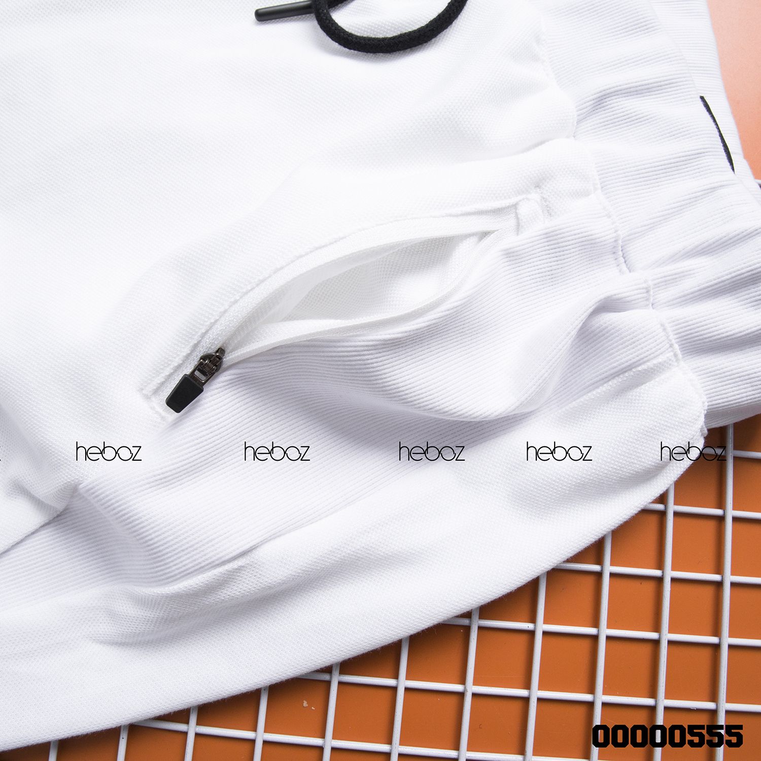 Quần short nỉ Heboz logo 4M