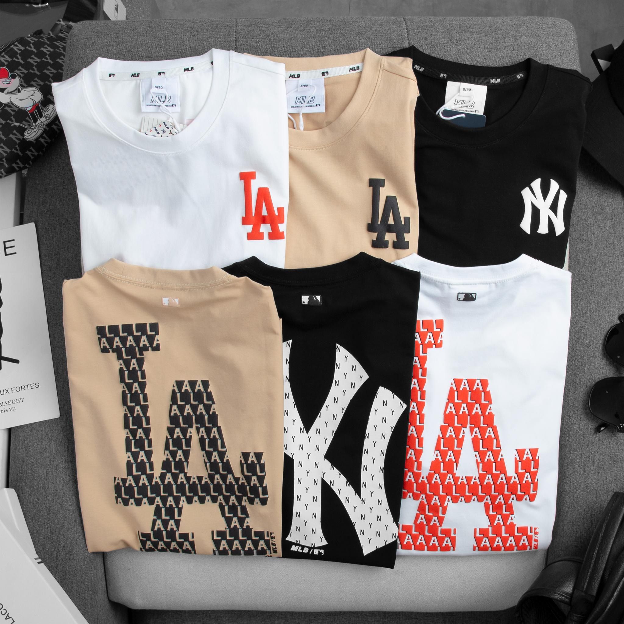 Áo thun MLB chữ nổi 3M