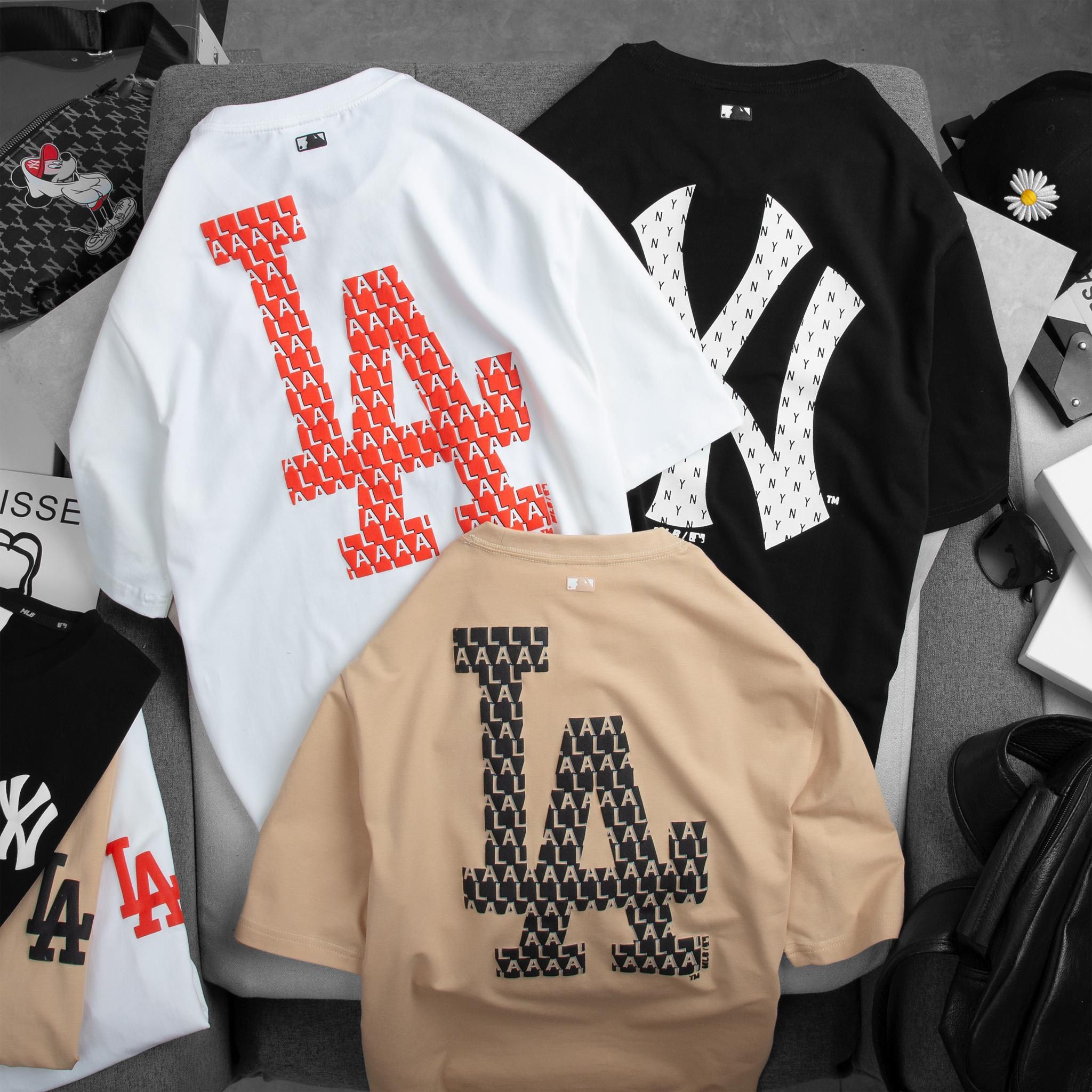 Áo thun MLB chữ nổi 3M