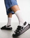 Sandal UGG 2 in 1. Unisex dành cho cả Nam và Nữ.