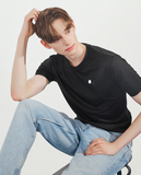 Áo thun PM. Unisex. Chất vải thun thể thao mềm mịn, thông thoáng và co giãn thoải mái.