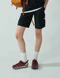 Quần short woven Nepa Isenberg. Chất vải woven thể thao kháng nước, kháng tia UV, co giãn thoải mái.