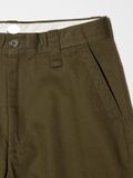 Quần Chinos Uni Ổng Rộng dành cho Nam. Chất quần 100% cotton dày dặn, form quần wide fit dễ mặc.