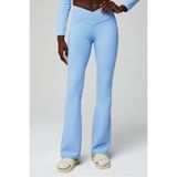 Quần legging Fabletics dành cho Nữ. Chất thun gân thể thao co giãn , thấm hút cực tốt. Ống loe vải gân.