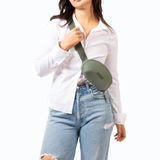 Túi đeo chéo Brevite The Belt Bag. Kích thước 20x11x3.5cm. Nhỏ