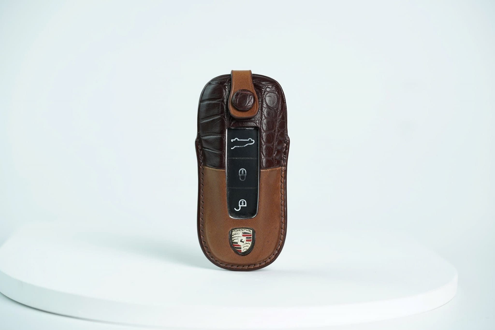 Bao Da Chìa Khóa Porche - Da Horween Shell Cordovan và Da Cá Sấu Alligator.
