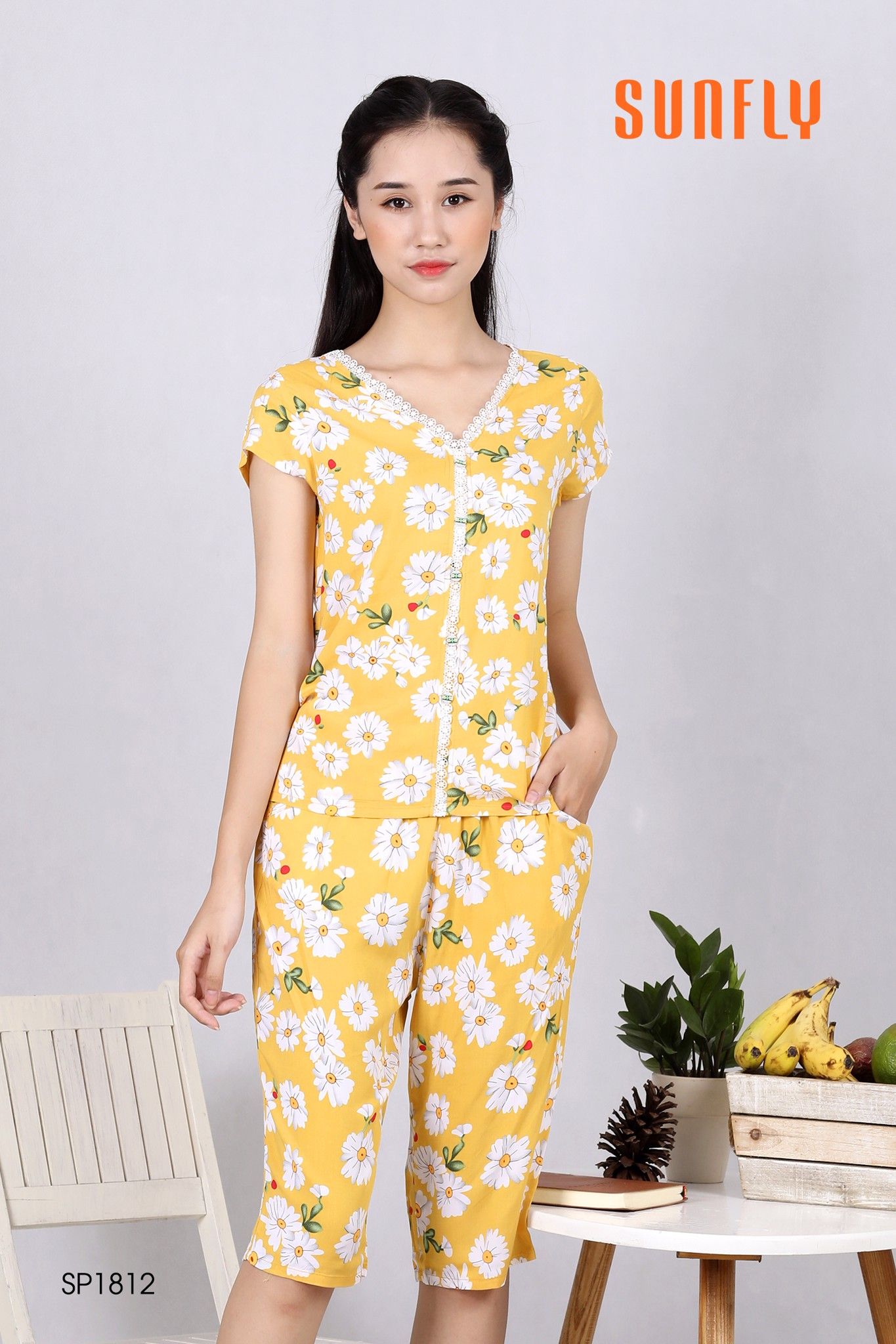 Bộ lanh mặc nhà áo cộc tay, quần lửng SP1812