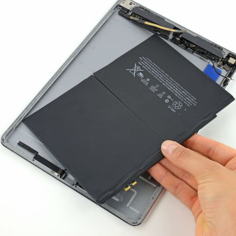 Thay Pin iPad Air 5 M1