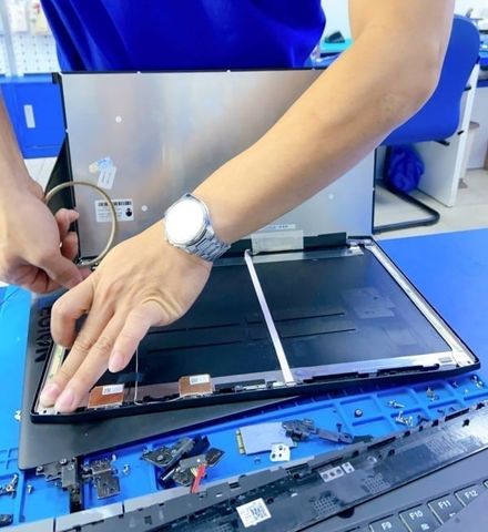 Thay Sửa Bản Lề Laptop HP Pavilion X360