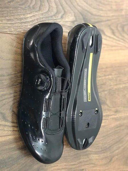 Giày xe đạp cao cấp Mavic Cosmic BOA Ultimate Cycling Road Shoe/Black