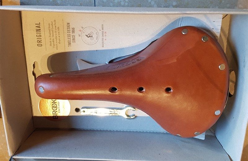  Yên xe đạp Brooks B17 Standard Classic Bike Saddle 