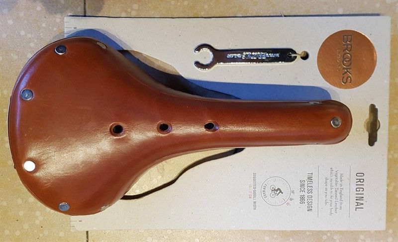 Yên xe đạp Brooks B17 Narrow Bike Saddle