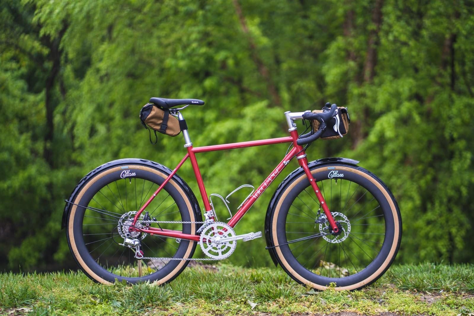 Velo Orange Pass Hunter Frameset/ Size M/ Burgundy